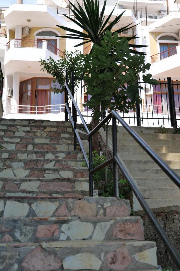 Hotel Ceka Sarandë Exterior foto