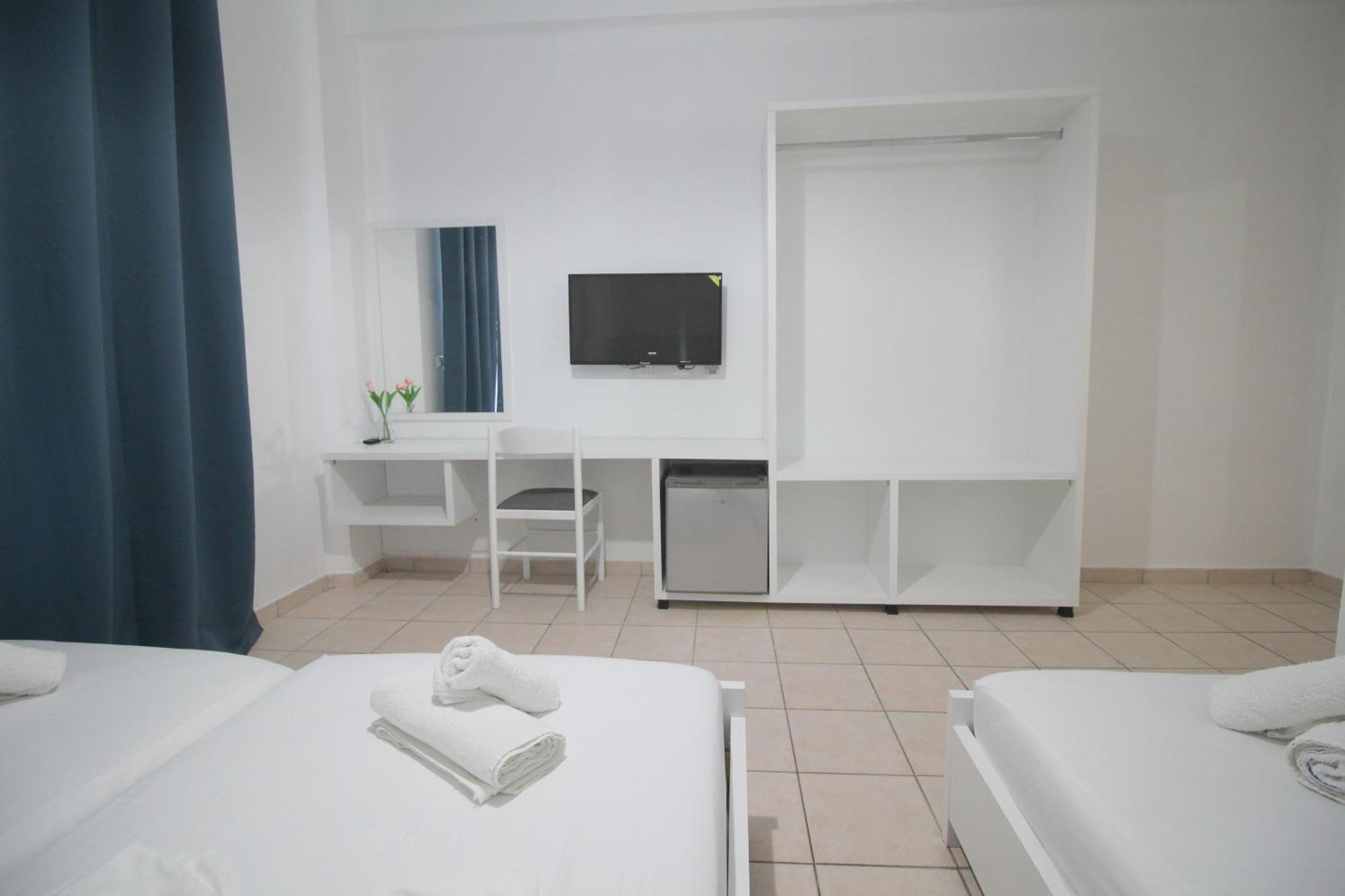 Hotel Ceka Sarandë Exterior foto
