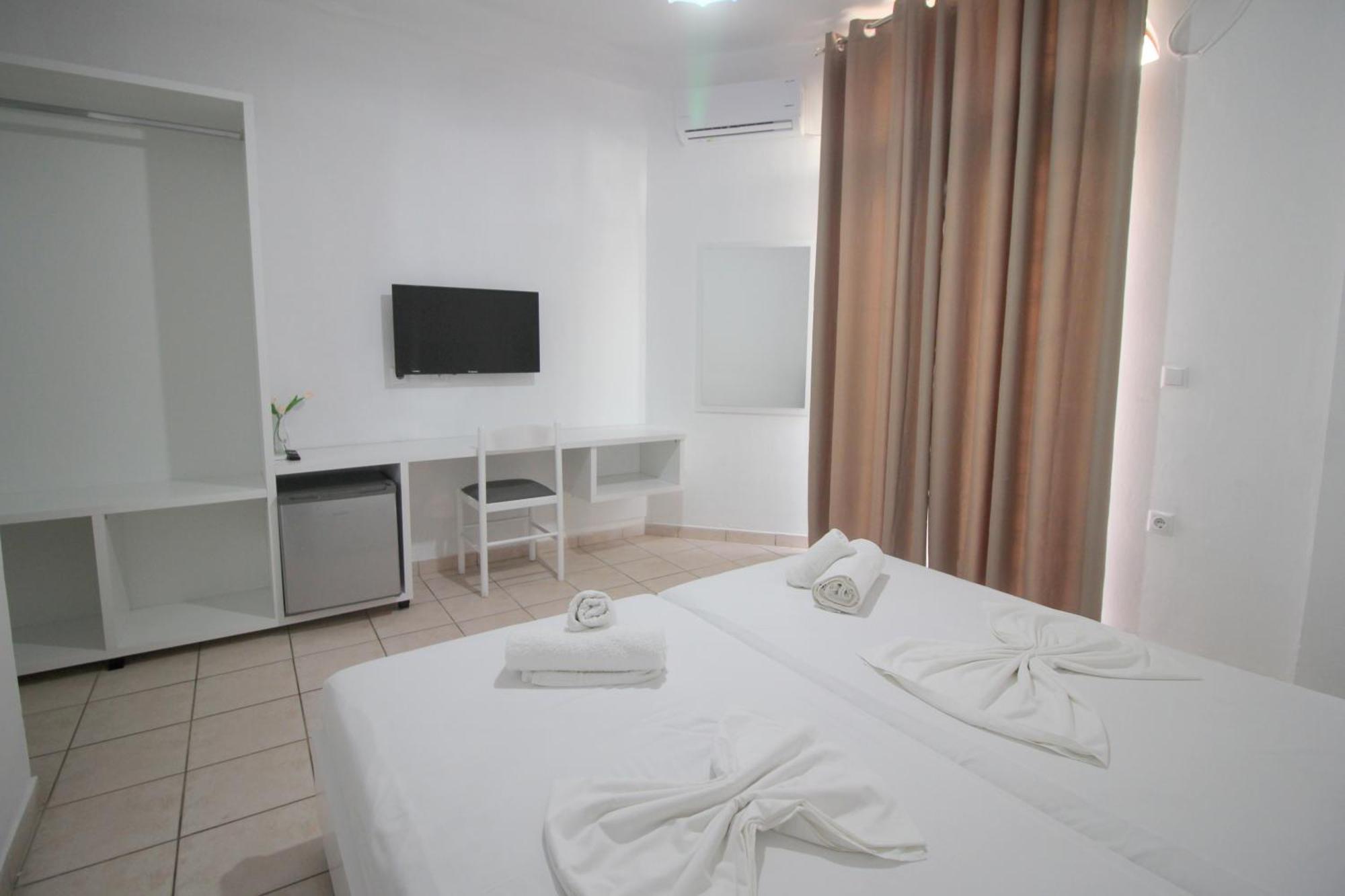 Hotel Ceka Sarandë Exterior foto